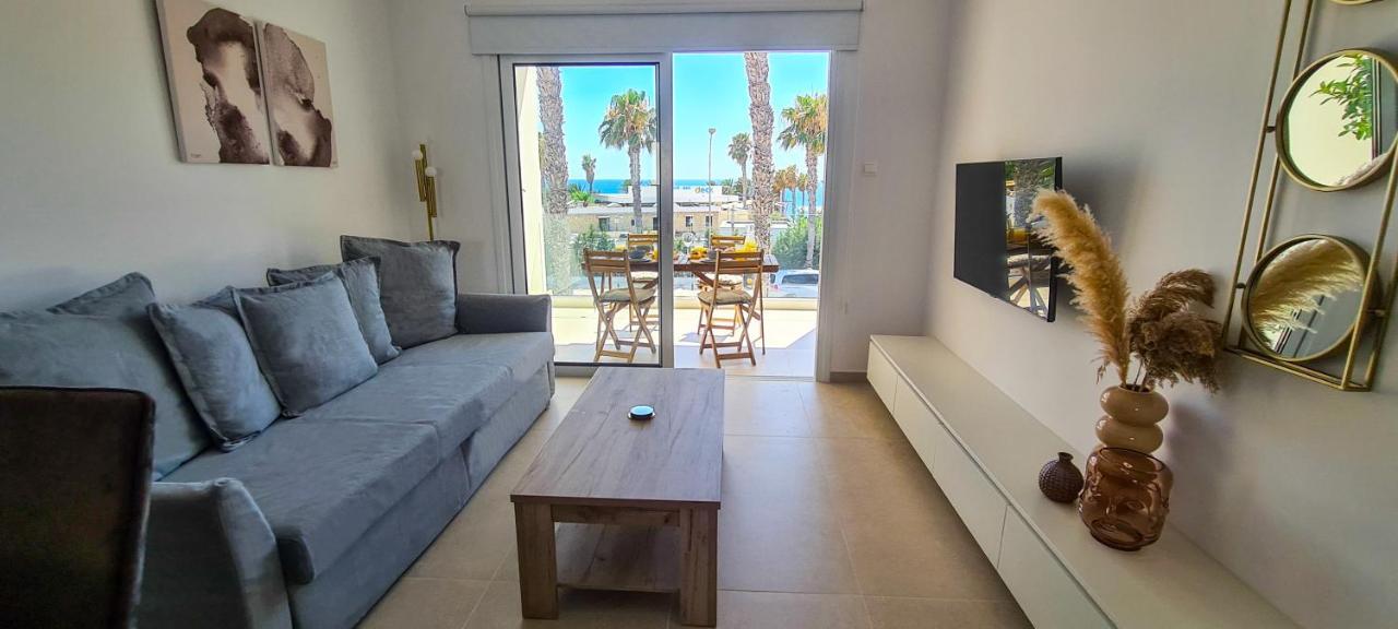 Phaedrus Living: Seaview Luxury Flat Limnaria 151 Apartment Paphos Bagian luar foto