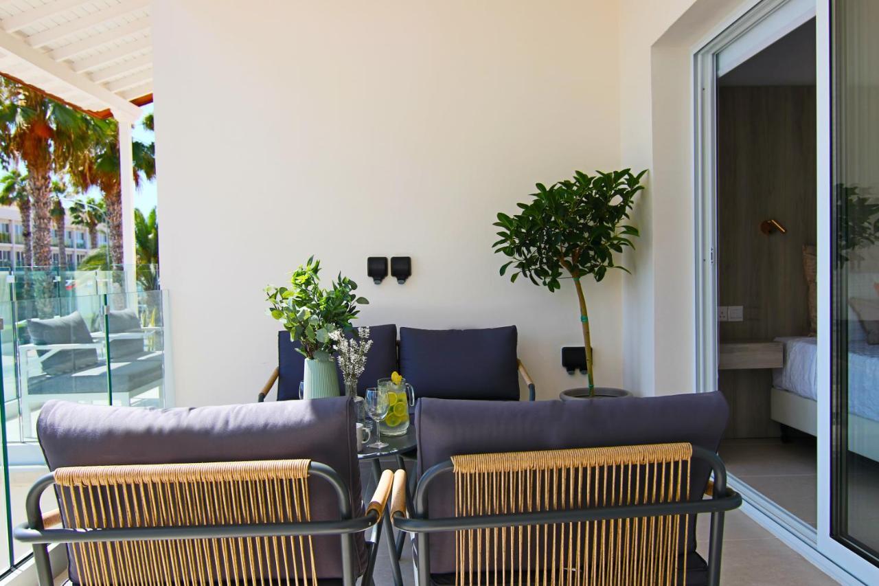 Phaedrus Living: Seaview Luxury Flat Limnaria 151 Apartment Paphos Bagian luar foto