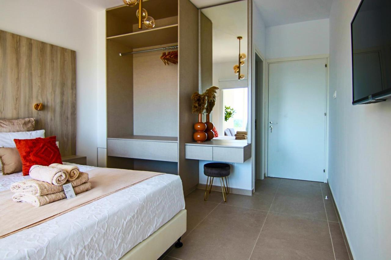 Phaedrus Living: Seaview Luxury Flat Limnaria 151 Apartment Paphos Bagian luar foto