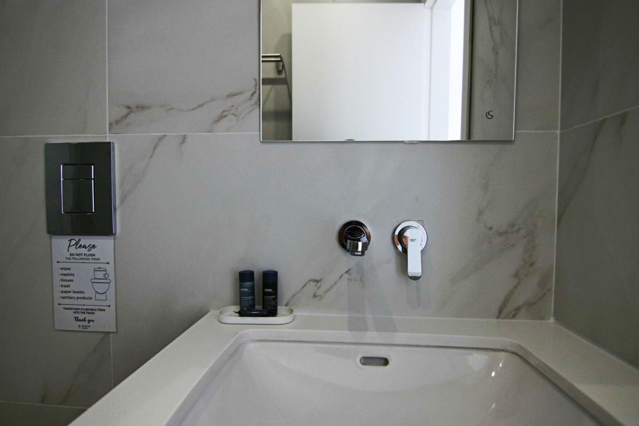 Phaedrus Living: Seaview Luxury Flat Limnaria 151 Apartment Paphos Bagian luar foto
